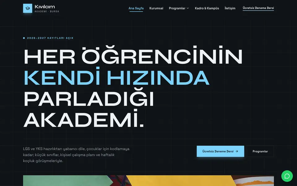 Eğitim Kurumu · Monokrom şablonu